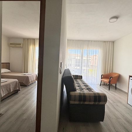 Fora Apart Otel Чешме Екстер'єр фото