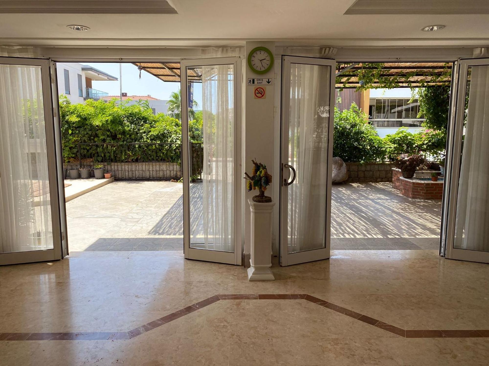 Fora Apart Otel Чешме Екстер'єр фото
